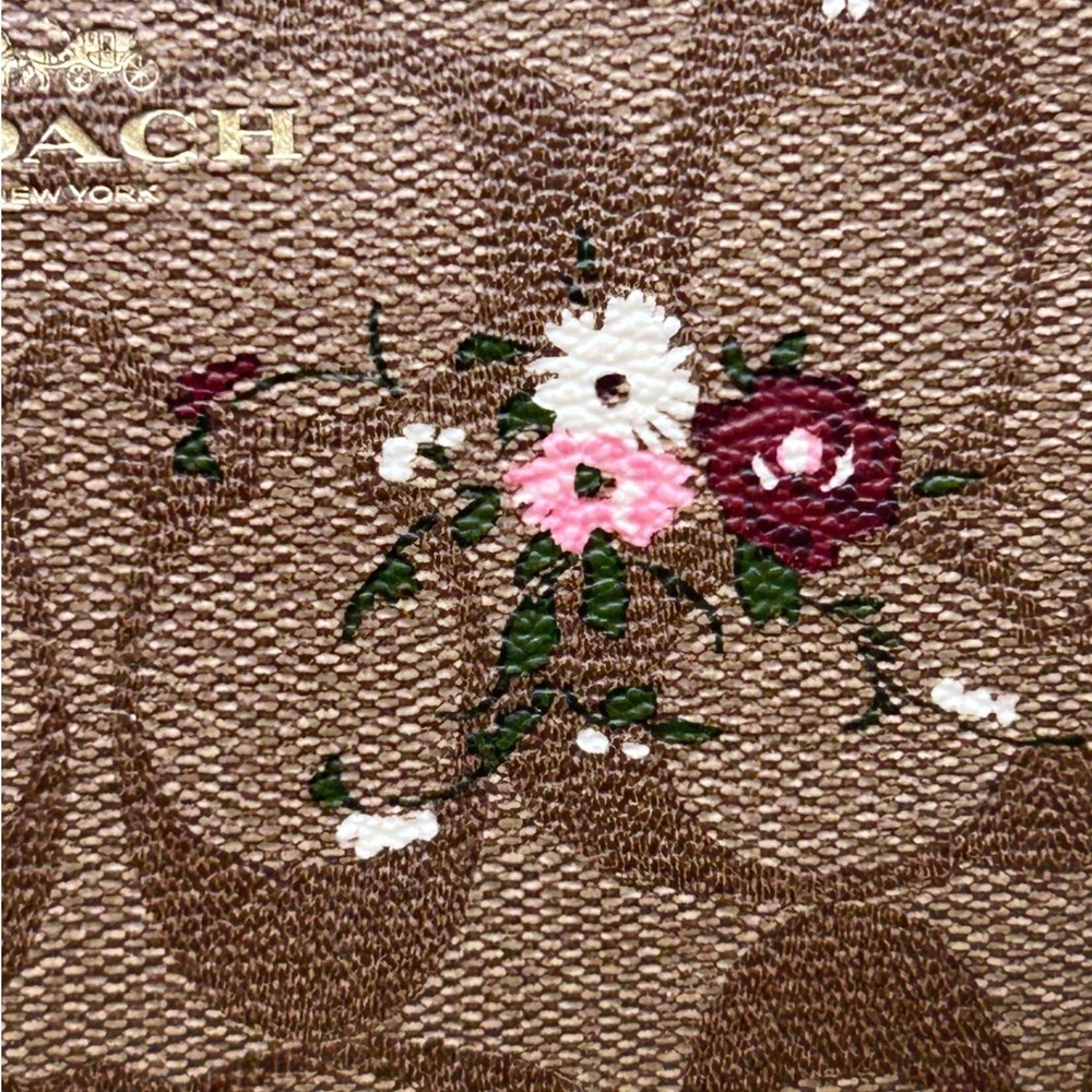 NWT Coach Signature Evergreen Floral Corner Zip Wristlet LM/Khaki Multi - Picture 4 of 11